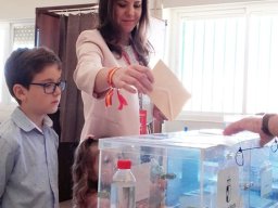 candidatamacarenavota26demayo